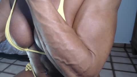 Snapshot of lusexyhot chatting on 05-18-26, 04:18 lusexyhot online show from 05-18-26, 04:18