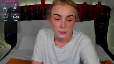 Snapshot of lushcherry chatting on 10-25-25, 08:14 your sweet Liana online show from 10-25-25, 08:14