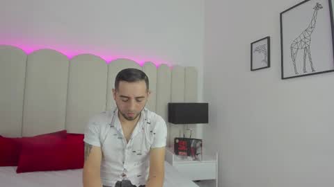 Snapshot of lushian_luna chatting on 11-26-25, 03:13 Lushian And Luna online show from 11-26-25, 03:13