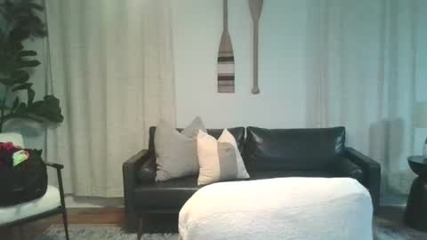 Kikithebaee online show from 02-22-25, 01:00