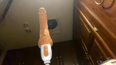 Kikithebaee online show from 02-28-25, 08:20