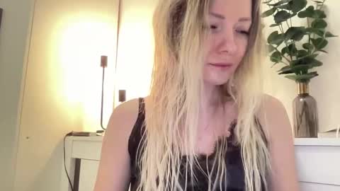 lusiluv online show from 03-03-26, 07:20