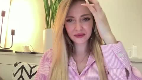 lusiluv online show from 05-10-26, 06:13
