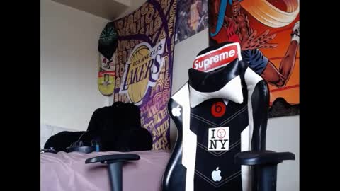 Snapshot of lust_j chatting on 12-04-24, 04:49 LUST online show from 12-04-24, 04:49