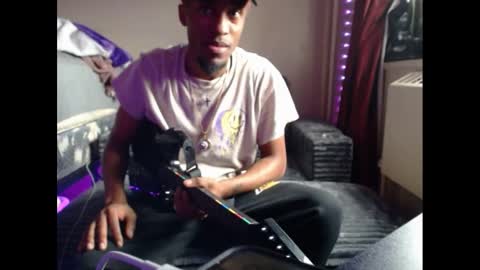 Snapshot of lust_j chatting on 09-24-25, 09:18 LUST online show from 09-24-25, 09:18