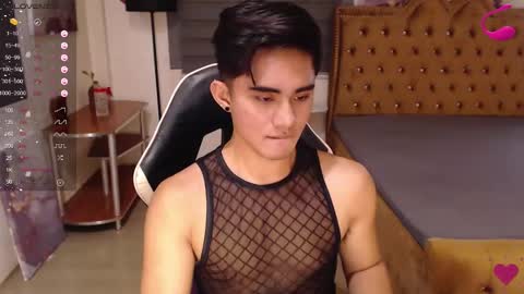 Snapshot of lustdesirex19 chatting on 02-25-25, 04:57 David online show from 02-25-25, 04:57