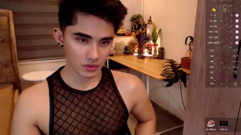 Snapshot of lustdesirex19 chatting on 12-05-25, 06:33 David online show from 12-05-25, 06:33