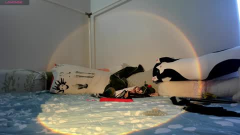 LOLA online show from 09-19-25, 01:18