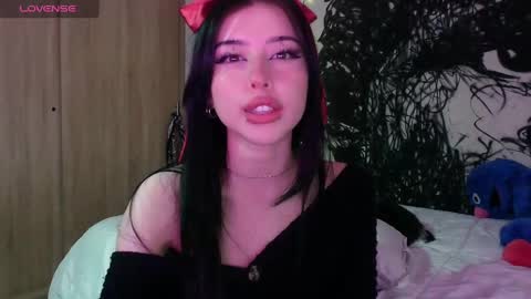 Valerie  April   online show from 02-06-25, 10:32