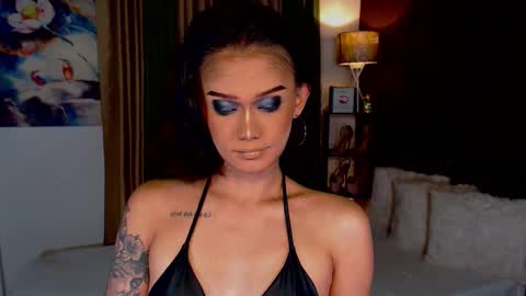 AdriannaFowks online show from 01-27-25, 02:02