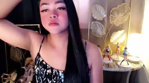 Trina online show from 04-21-26, 01:42