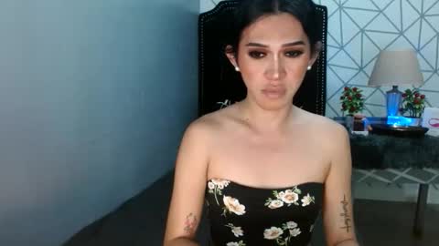 Snapshot of lustress_katalina69 chatting on 06-11-26, 02:22 lustress_katalina69 online show from 06-11-26, 02:22