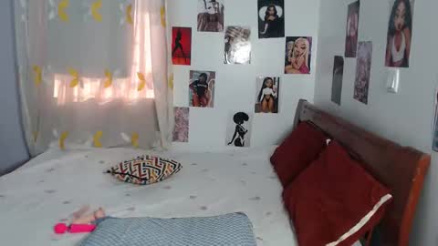 Snapshot of lusty_lana chatting on 11-21-25, 05:39 lusty_lana online show from 11-21-25, 05:39