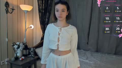 Isabel online show from 02-14-25, 07:23