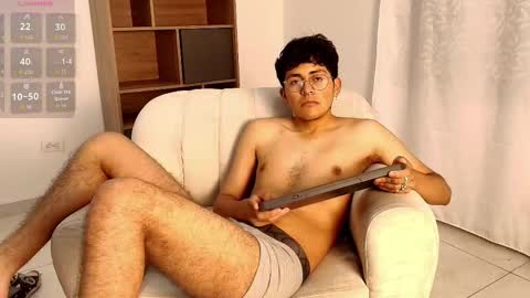 Snapshot of lustyguy18 chatting on 11-08-25, 11:36 Ander online show from 11-08-25, 11:36