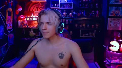 Snapshot of lustymatt chatting on 10-21-25, 06:03 lustymatt online show from 10-21-25, 06:03