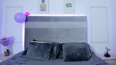 Snapshot of luu_angel chatting on 10-24-25, 09:11 luu_angel online show from 10-24-25, 09:11