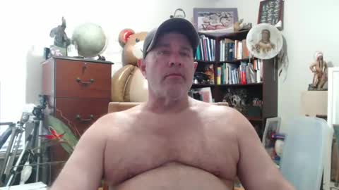 Snapshot of luv2bnakedallthetime chatting on 12-06-24, 04:38 Tony online show from 12-06-24, 04:38