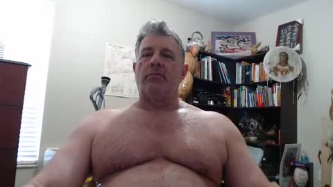 Snapshot of luv2bnakedallthetime chatting on 11-22-25, 03:11 Tony online show from 11-22-25, 03:11