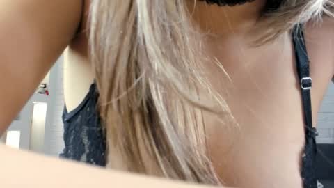 Yuna online show from 03-07-26, 01:24