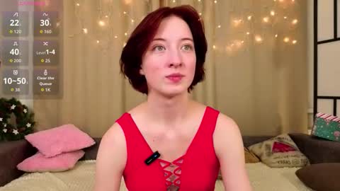 Snapshot of luvenianitschke chatting on 12-17-25, 09:04 Sasha online show from 12-17-25, 09:04