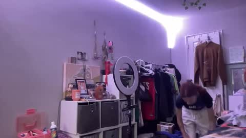 Snapshot of luvkoko chatting on 12-02-25, 06:52 luvkoko online show from 12-02-25, 06:52