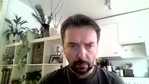 Snapshot of luvly chatting on 01-02-25, 09:43 Luvly online show from 01-02-25, 09:43