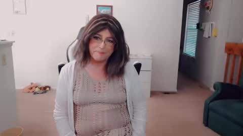 Britney online show from 10-28-25, 07:49