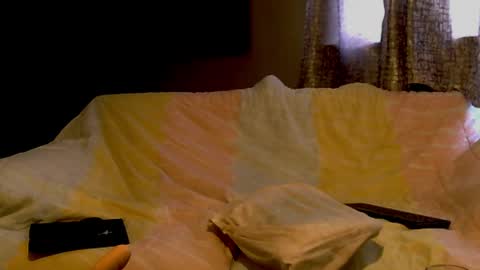 Snapshot of luvthecam2 chatting on 06-05-26, 03:07 M Jordan online show from 06-05-26, 03:07
