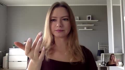 Millie online show from 09-27-25, 01:49