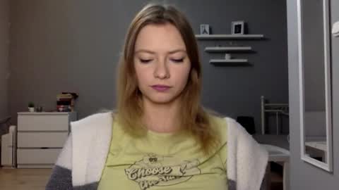 Millie online show from 10-29-25, 03:47