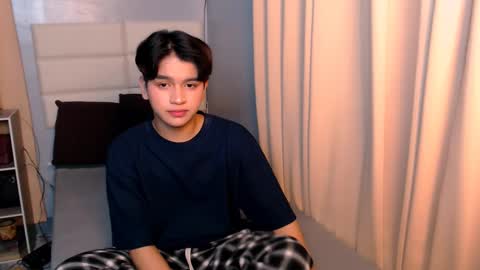 queen lux online show from 03-09-25, 06:11