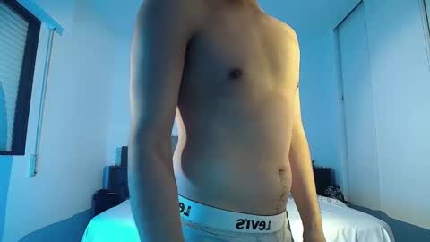 Snapshot of luxanee chatting on 10-01-25, 06:47 luxanee online show from 10-01-25, 06:47