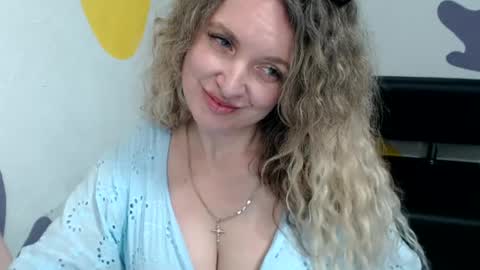 Donna online show from 06-26-26, 02:32