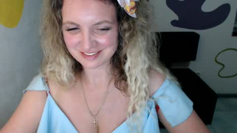 Donna online show from 07-04-26, 01:01