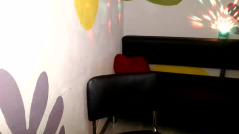 Donna online show from 07-20-26, 08:44
