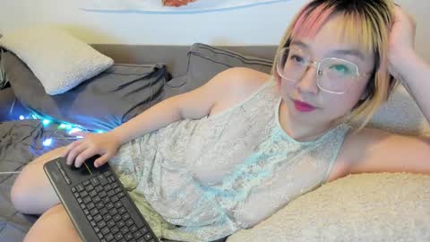 LuxGray online show from 12-25-24, 03:18