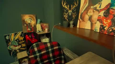 Katie online show from 04-24-26, 03:25