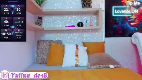 Snapshot of luxury_woman_ chatting on 02-28-25, 06:52    online show from 02-28-25, 06:52