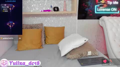Snapshot of luxury_woman_ chatting on 03-06-25, 12:21    online show from 03-06-25, 12:21