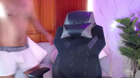 Lesly And Arnold online show from 10-08-25, 02:31