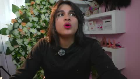 Snapshot of luz_celeste_ chatting on 05-12-26, 07:00 Luz online show from 05-12-26, 07:00