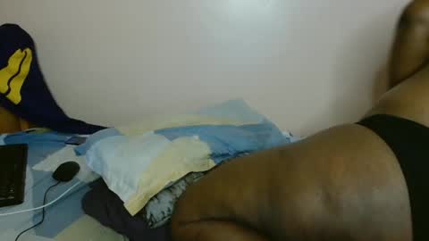 luzremi online show from 04-01-26, 01:41