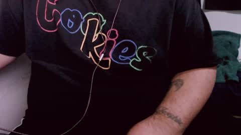 Snapshot of lvcifer_ chatting on 12-02-24, 10:18 ayoo online show from 12-02-24, 10:18