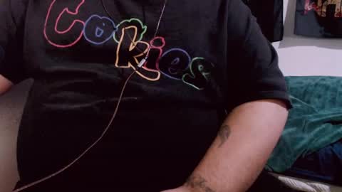 Snapshot of lvcifer_ chatting on 01-06-25, 12:37 ayoo online show from 01-06-25, 12:37