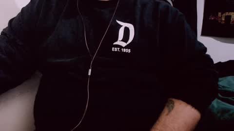 Snapshot of lvcifer_ chatting on 01-23-25, 08:36 ayoo online show from 01-23-25, 08:36