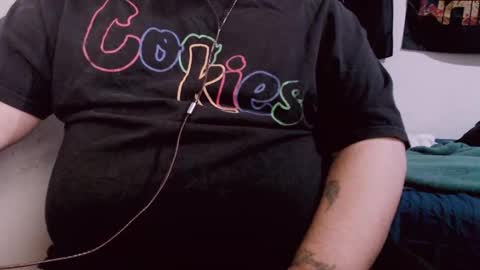 Snapshot of lvcifer_ chatting on 01-23-25, 07:18 ayoo online show from 01-23-25, 07:18