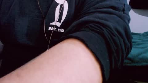 Snapshot of lvcifer_ chatting on 02-16-25, 01:27 ayoo online show from 02-16-25, 01:27