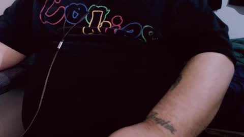 Snapshot of lvcifer_ chatting on 02-18-25, 09:43 ayoo online show from 02-18-25, 09:43