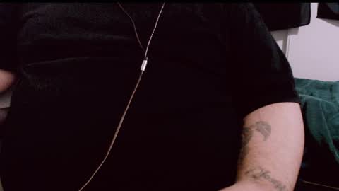 Snapshot of lvcifer_ chatting on 03-08-25, 09:06 ayoo online show from 03-08-25, 09:06